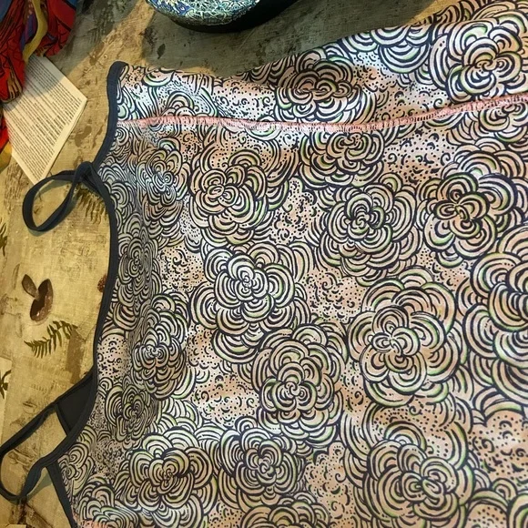 Lilly Pulitzer Luxletic bra in yoga/work out top - Picture 1 of 8